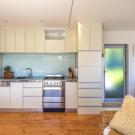 Tawa Cottage - Coast & Country Oneroa المظهر الخارجي الصورة